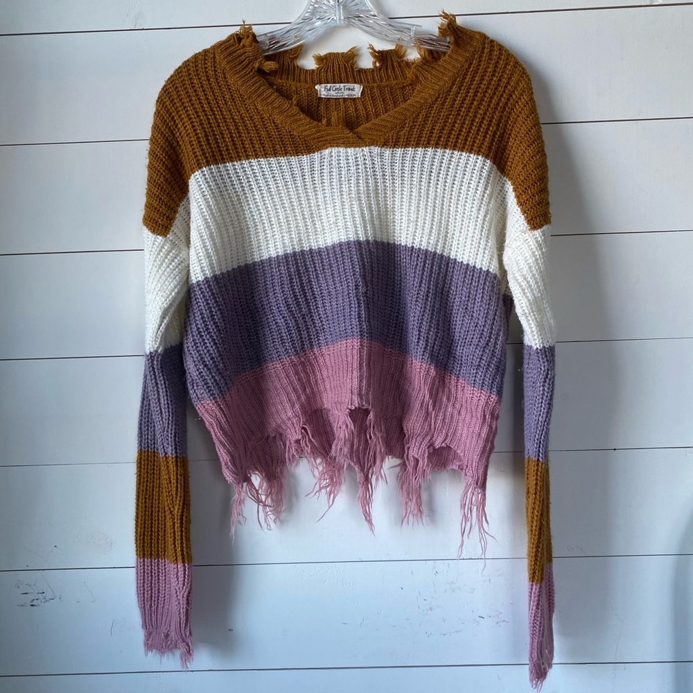full circle trends sweater (size m)